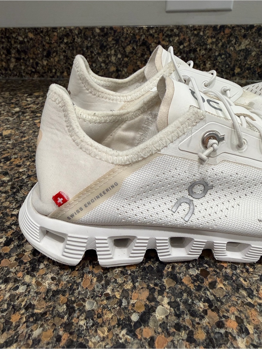 On Running Women's Cloudswift White Running Shoes 7.5 - Picture 2 of 13